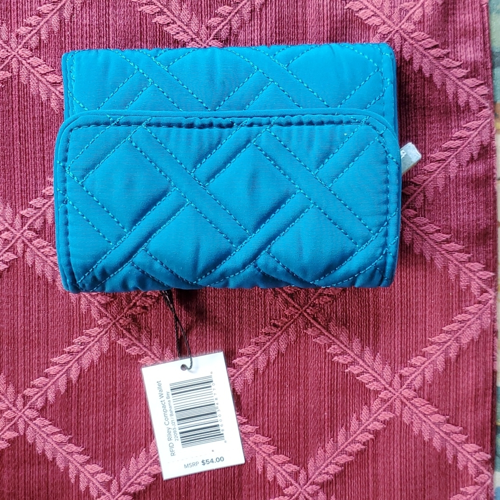 Vera Bradley Wallet NWT